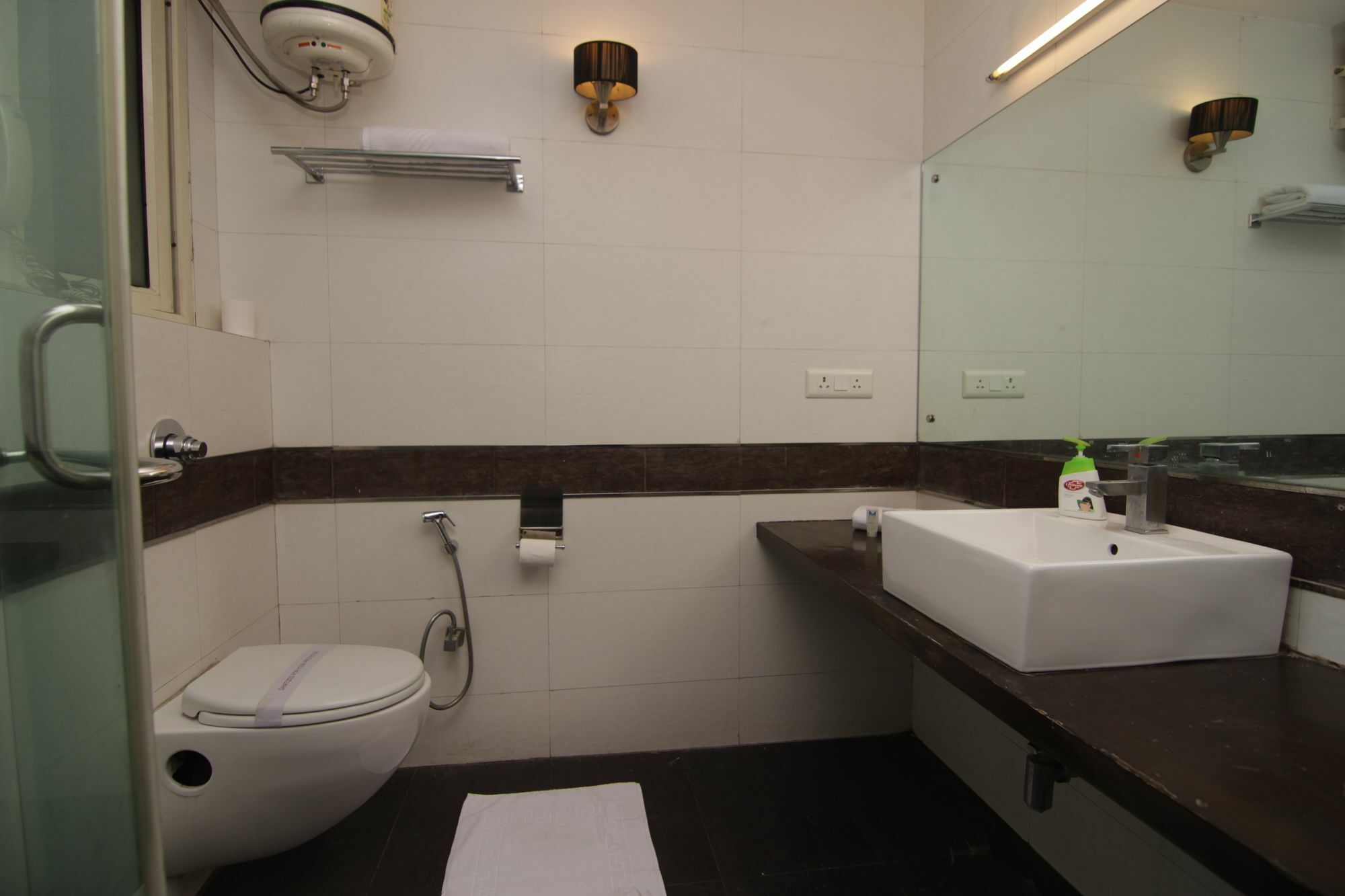 Mint Moulsari Suites Gurgaon Exterior photo